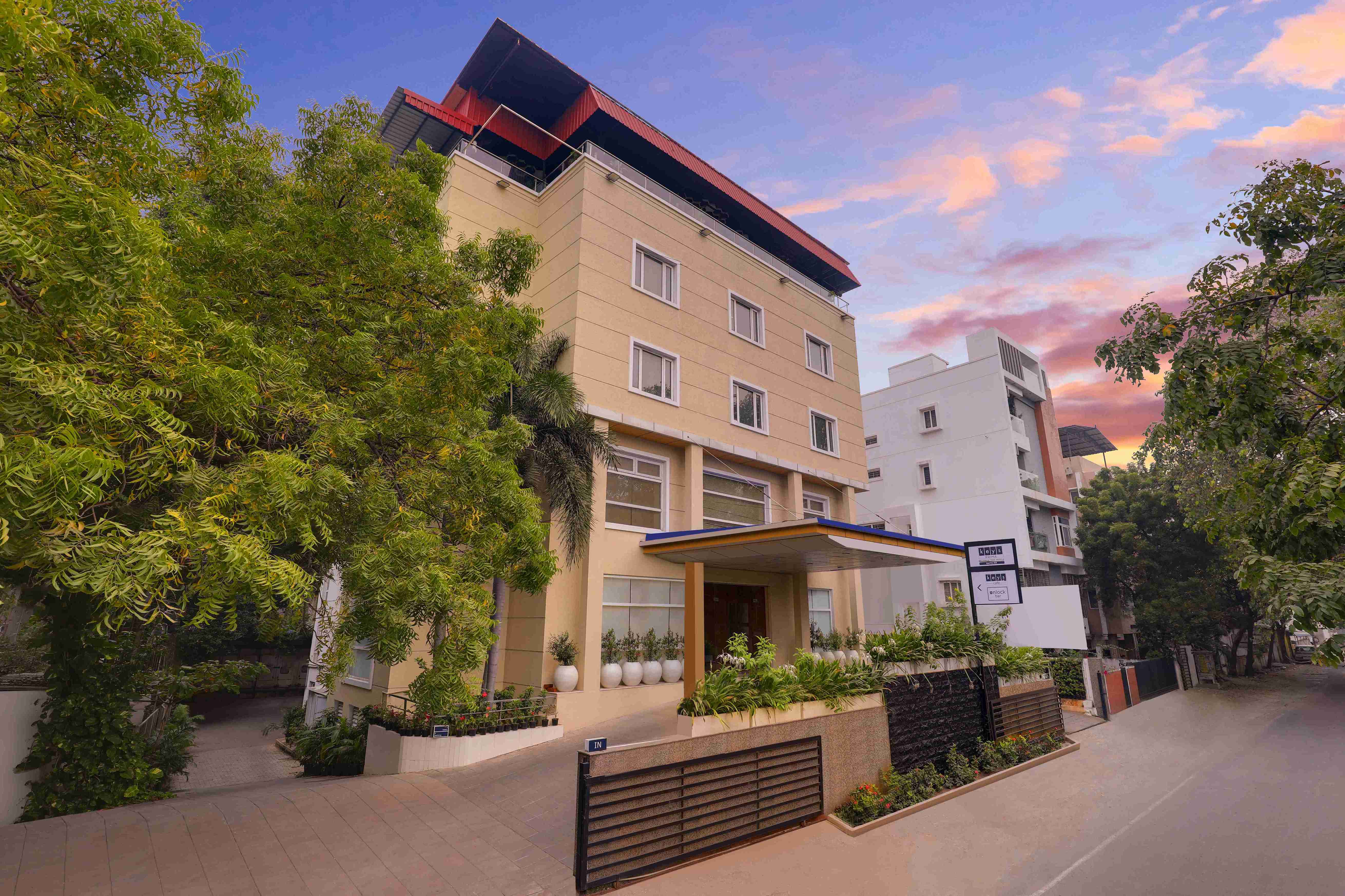 hotels near sholinganallur